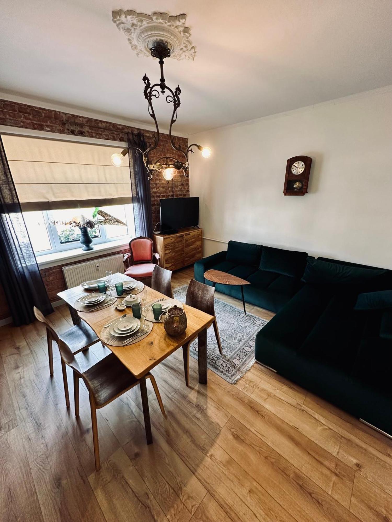 Appartement Sophisticated Art Deco Near Sea, Centre And Parks à Ventspils Extérieur photo